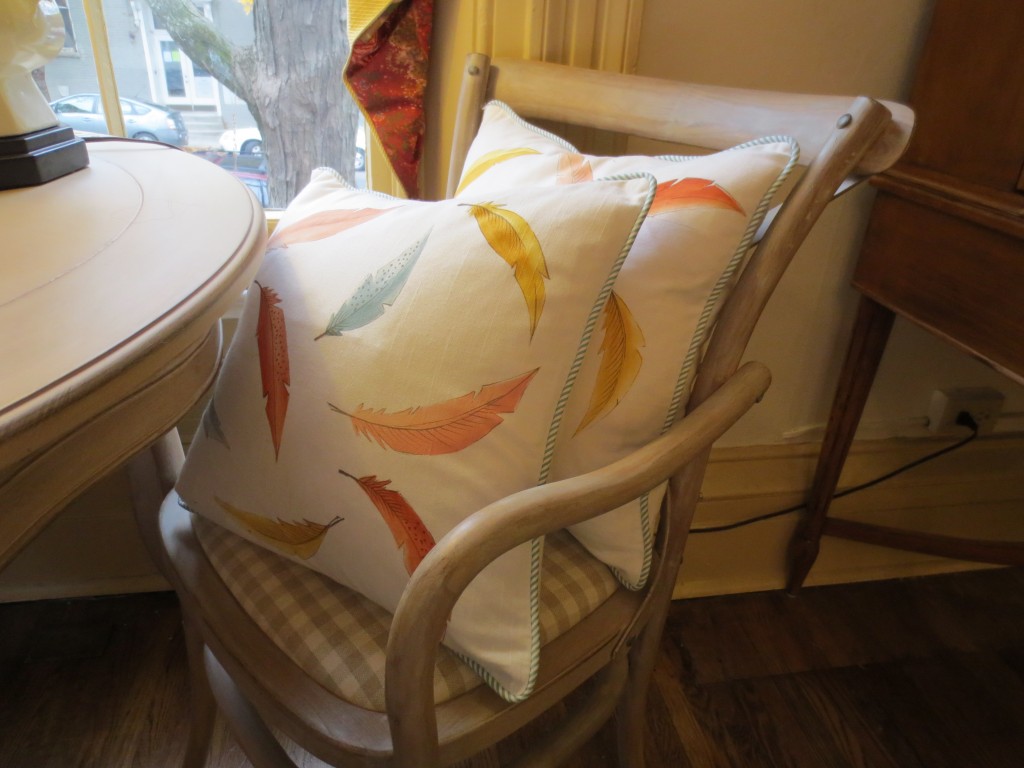 Gifts, Picture Frames, Pillows, Prints, Lamps, Rugs, & Tables