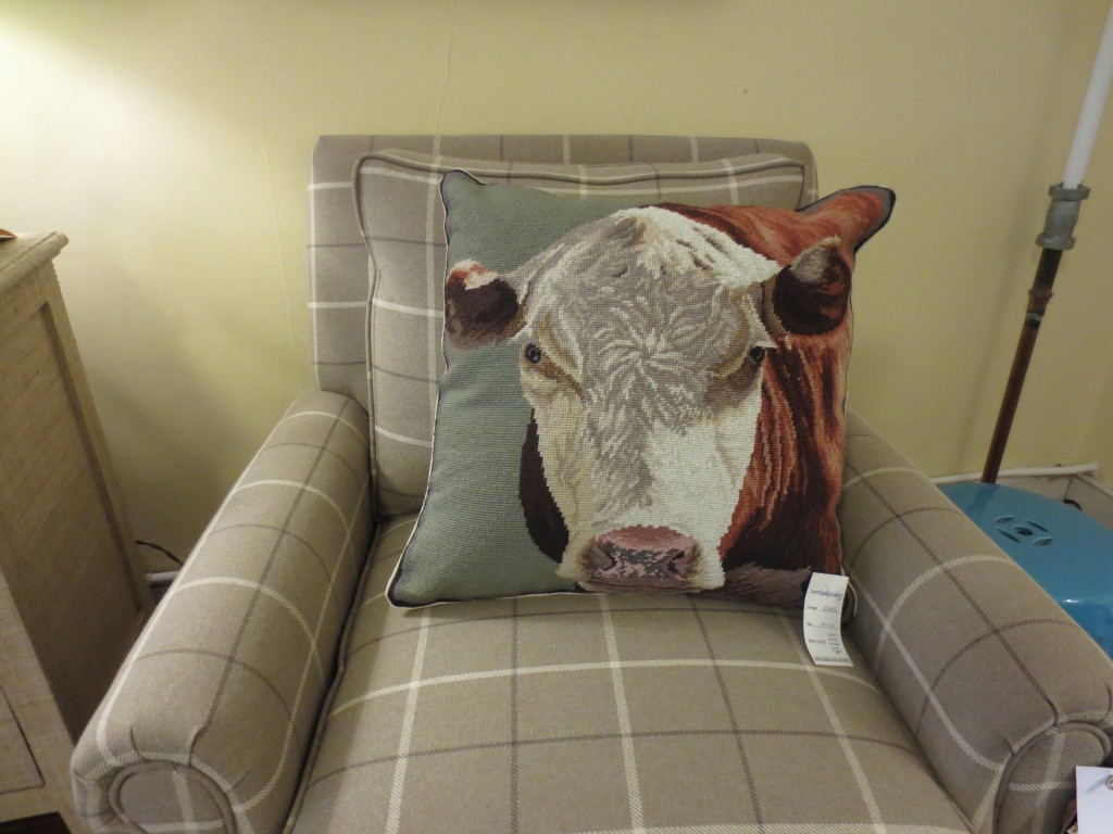 Gifts, Picture Frames, Pillows, Prints, Lamps, Rugs, & Tables