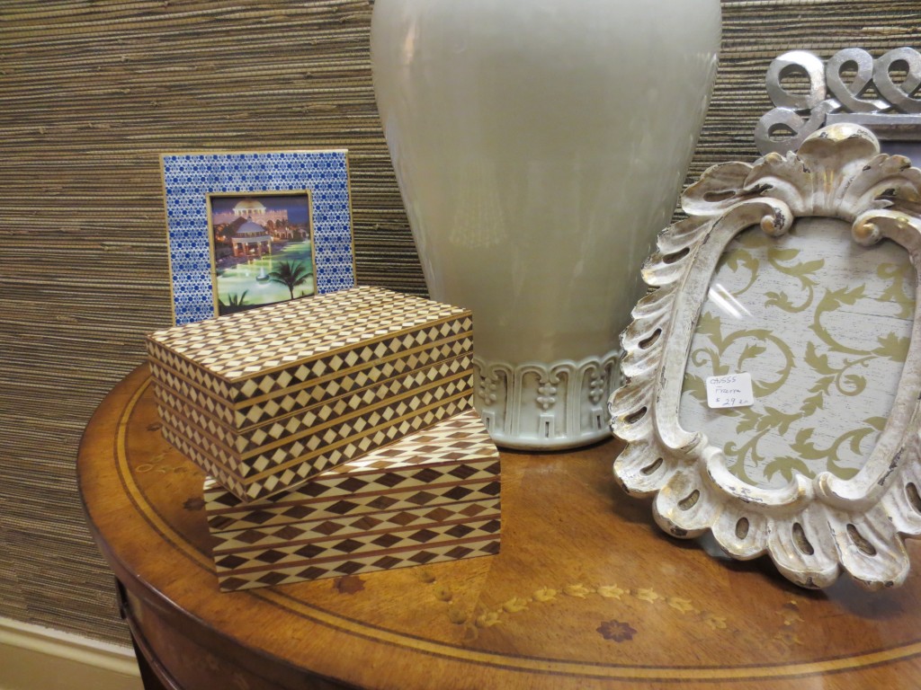 Gifts, Picture Frames, Pillows, Prints, Lamps, Rugs, & Tables