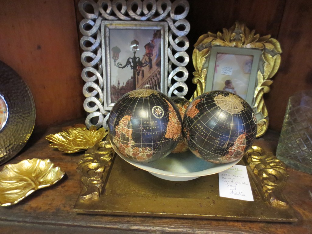 Gifts, Picture Frames, Pillows, Prints, Lamps, Rugs, & Tables