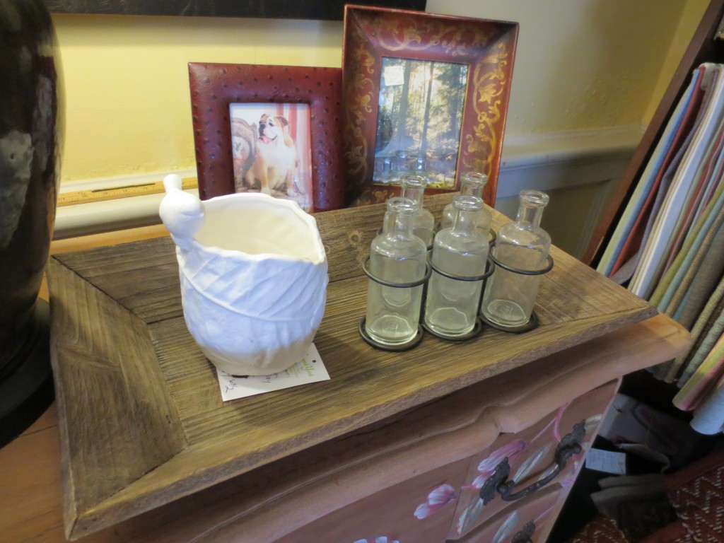 Bud Vases & Flower Pot